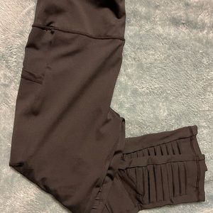 CVG Black Motto Capri Leggings s M